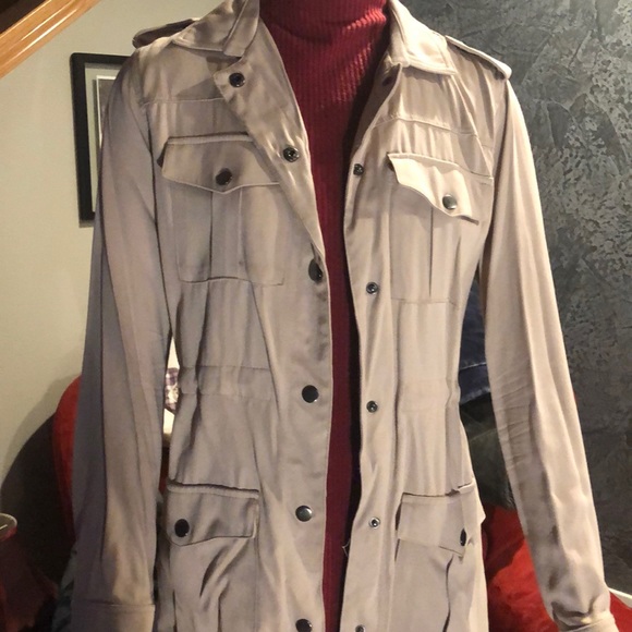 Light Jacket - Picture 2 of 3